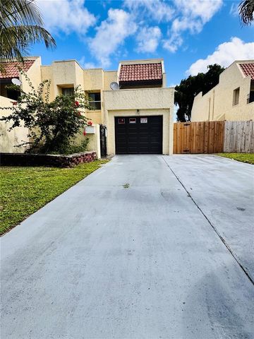 $309,000 | 1760 Northwest 58th Avenue, Unit 7 | Lauderhill