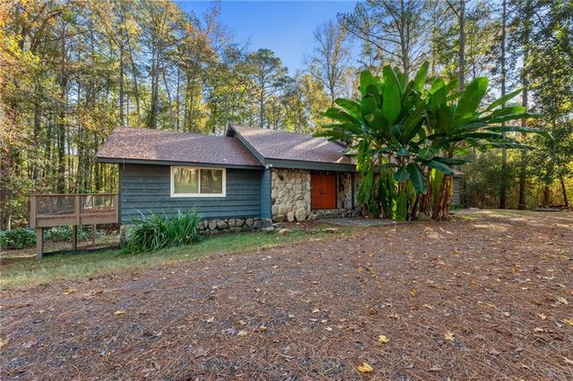 $495,000 | 163 Senoia Road | Peachtree City