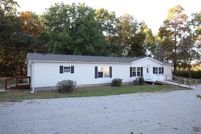 $182,500 | 1985 North 100 Street | Shafter Township - Fayette County