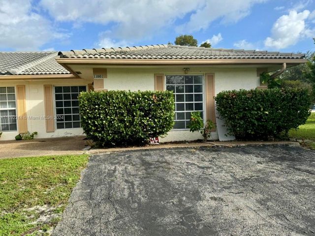 $429,000 | 11001 Northwest 44th Street, Unit EAST | Coral Springs