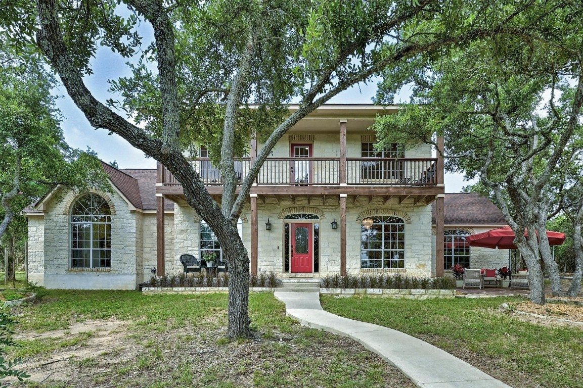 Check out your very own slice of Hill Country paradise!