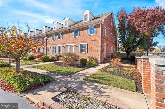 $249,000 | 615 Delaware Street, Unit 10 | New Castle Historic District