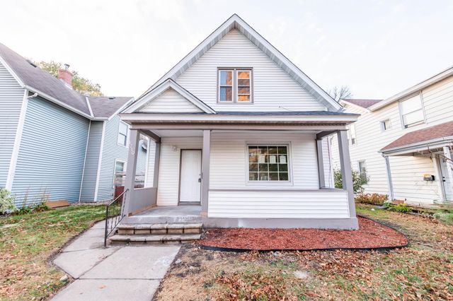 $374,900 | 1710 Washington Street Northeast | Holland