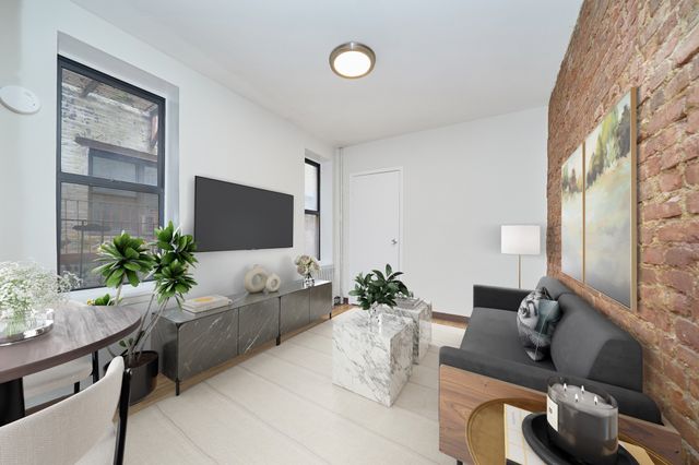 $2,900 | 313 East 95th Street, Unit 14 | Upper East Side