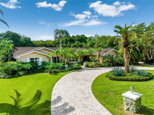 $3,999,999 | 5870 Southwest 96th Street | Pinecrest