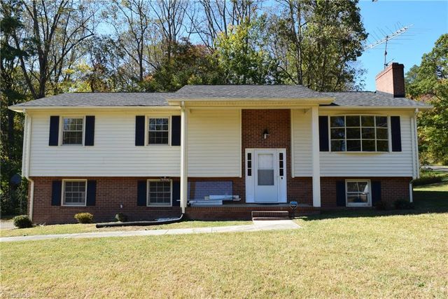 $299,000 | 104 Windover Drive | Pilot Township - Surry County