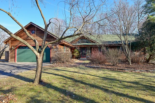 $475,000 | S55-w29874 Windcrest Drive | Genesee