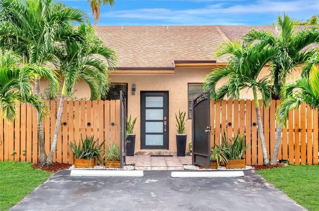 $400,000 | 6708 Northwest 193rd Lane | Country Club of Miami