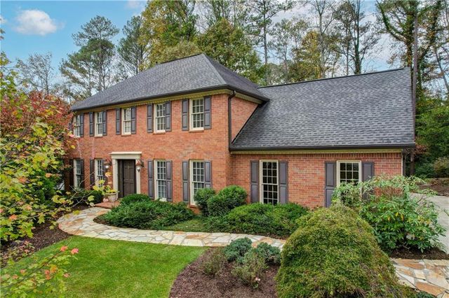 $835,000 | 2133 Lamplight Drive | East Cobb