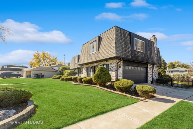 $545,000 | 7608 Blackberry Lane | Willowbrook Village