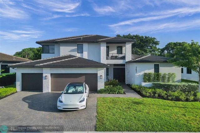 $1,850,000 | 10641 Southwest 53rd Street | Cooper City