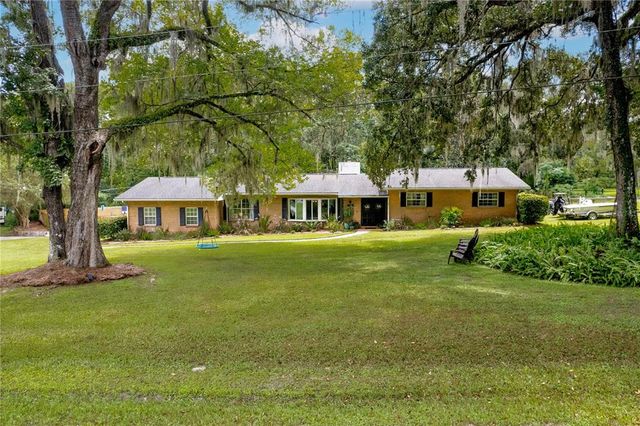 $450,000 | 23056 Dewitt Drive | North Brooksville