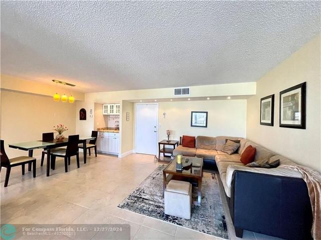 $2,950 | 1238 Hillsboro Mile, Unit 408 | Deerfield Beach Island