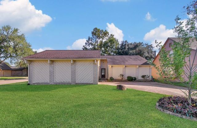 $275,000 | 2134 Collingsfield Drive | Sugar Land