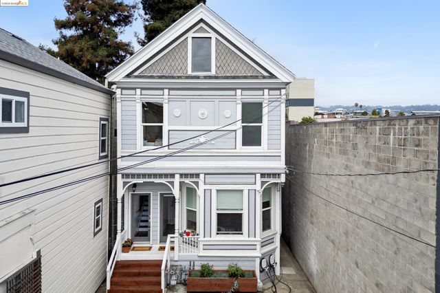 $749,000 | 490 24th Street | Koreatown-Northgate