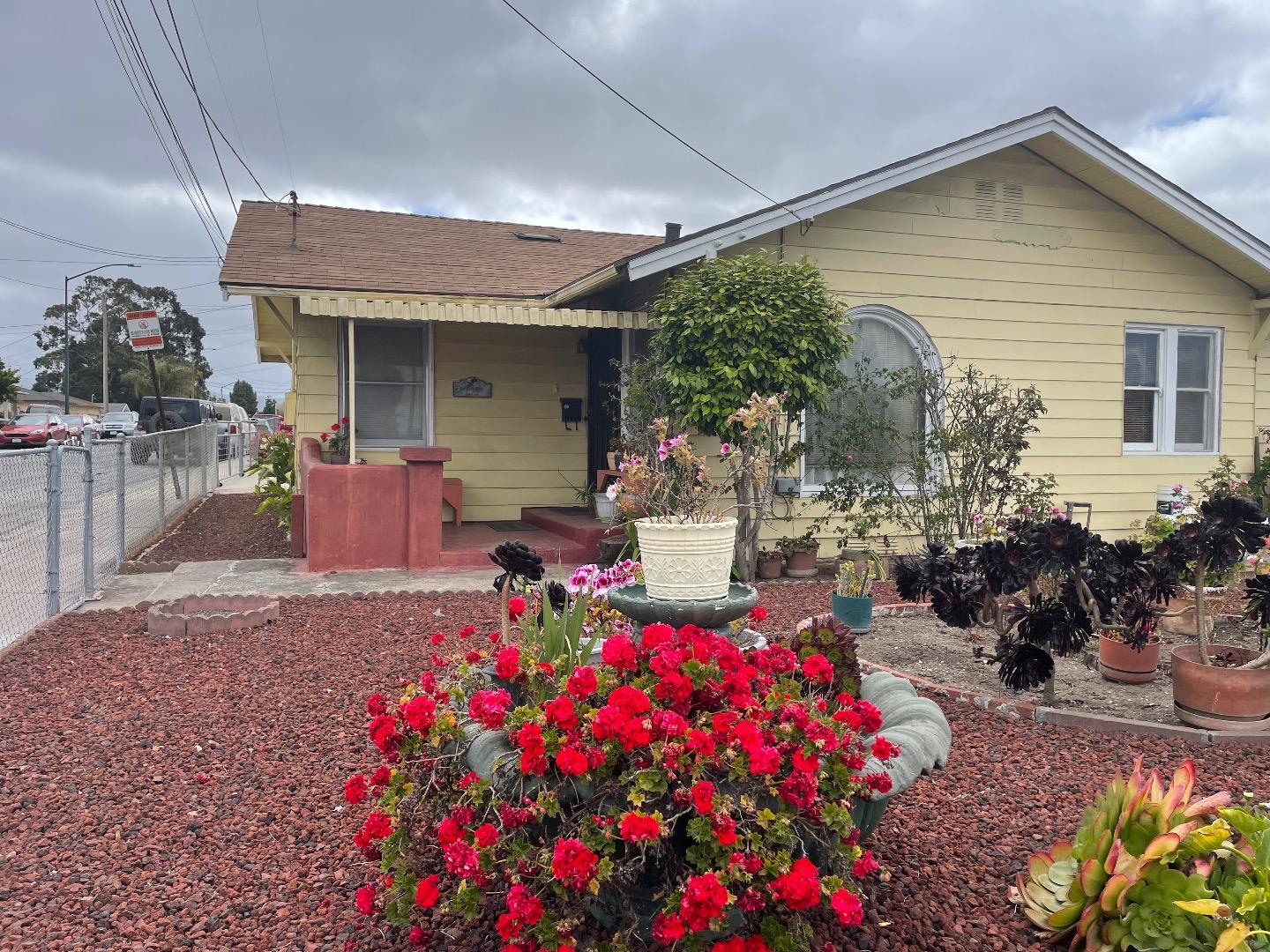 a front view of house with yard