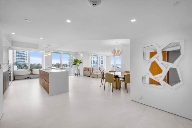 $2,595,000 | 400 South Pointe Drive, Unit 604 | South of Fifth