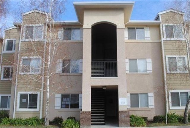 $2,125 | 565 Peerless Way, Unit 309 | Tracy