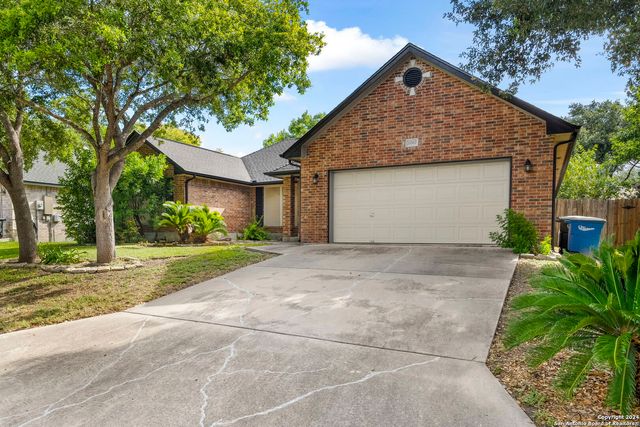 $1,975 | 2067 Stonecrest Path | New Braunfels