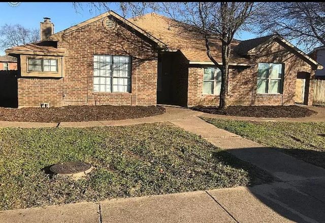 $1,950 | 908 Wentwood Drive | DeSoto