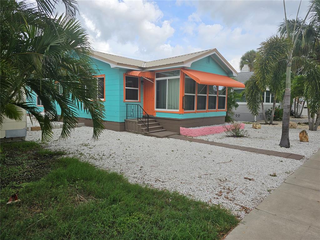 a front view of house with yard