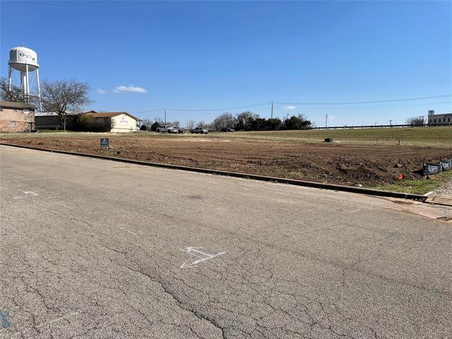 $39,000 | 1305 Walters Drive | Granbury