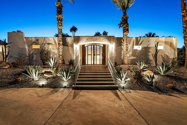 $1,950,000 | 2255 South Araby Drive | Palm Springs South End