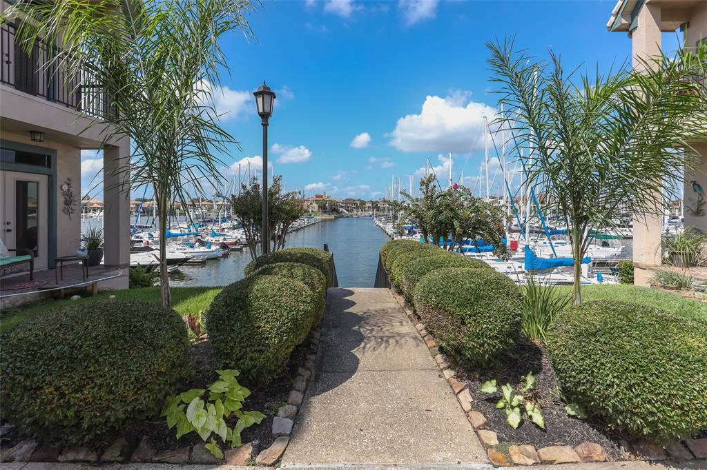 Walk to the Marina and bulkheaded walkway