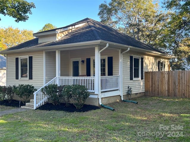 $295,000 | 420 James Street | Pineville