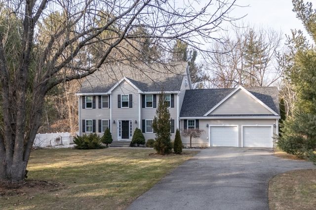 $859,900 | 450 Pinnacle Street | North Tewksbury