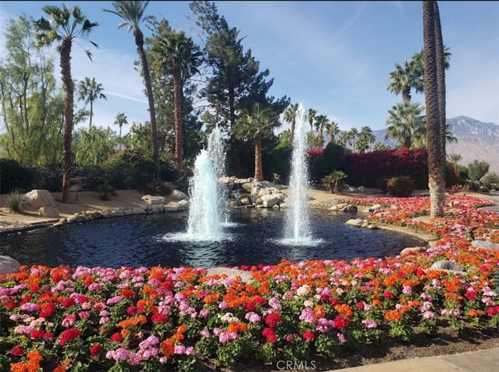 a view of a outdoor space