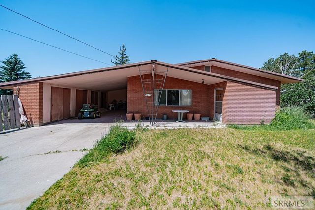 $330,000 | 2095 Highland Drive | Blackfoot