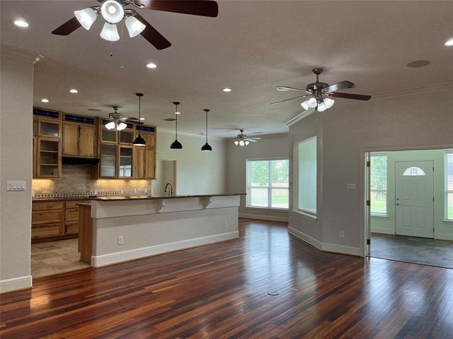 $3,500 | 1101 Briar Creek Drive | Friendswood