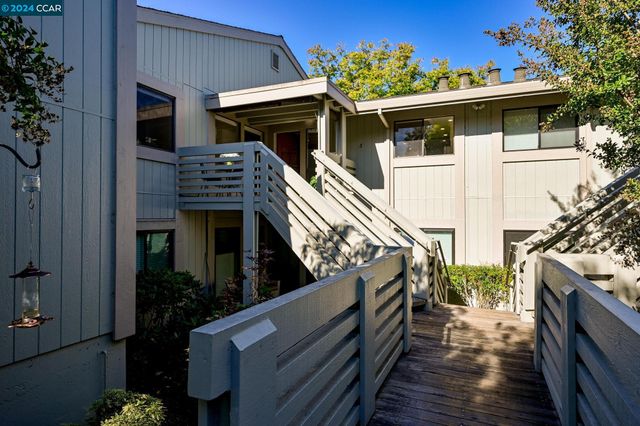 $675,000 | 622 Terra California Drive, Unit 3 | Rossmoor