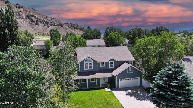 $1,120,000 | 20 Willowstone Court | Gypsum