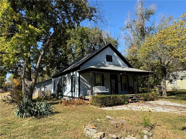 $89,900 | 622 South Jefferson Avenue | Iola