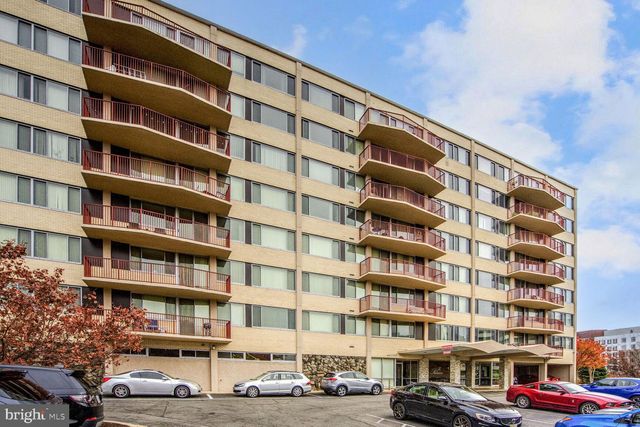 $2,500 | 5353 Columbia Pike, Unit 602 | Columbia Heights West