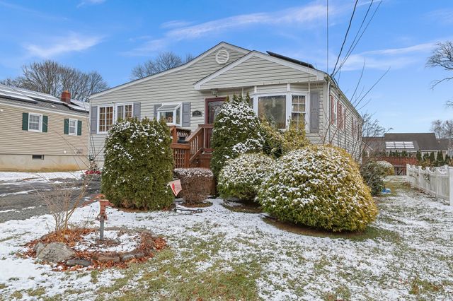 $630,000 | 217 Merwin Avenue | Woodmont Borough