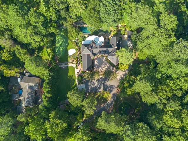 $3,995,000 | 3645 Nancy Creek Road Northwest | Paces