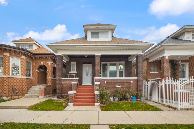 $414,900 | 5737 South Maplewood Avenue | Gage Park