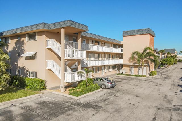 $225,000 | 131 Doolen Court, Unit 310 | North Palm Beach