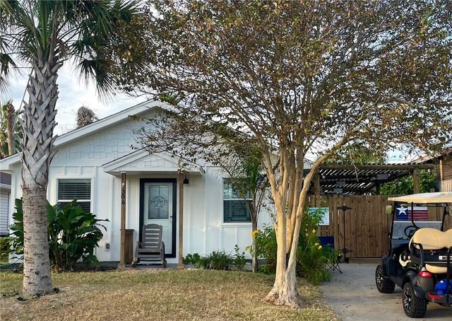 $739,000 | 306 Dunes Way | Port Aransas