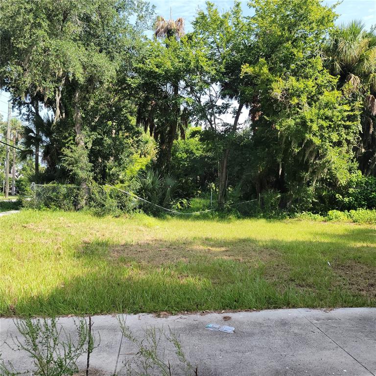 a view of an outdoor space and a yard