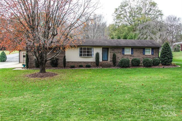 $350,000 | 105 Victoria Drive | Bethany Township - Iredell County