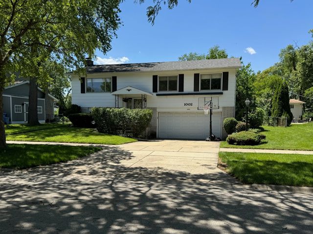 $399,000 | 1002 Greenfield Lane | Mount Prospect