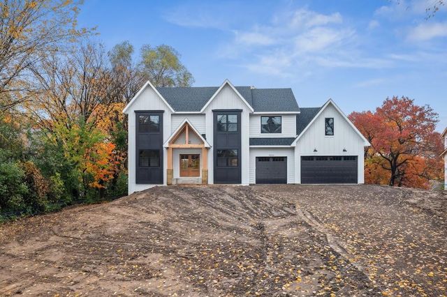 $1,685,000 | 5324 Spring Lane | Minnetonka