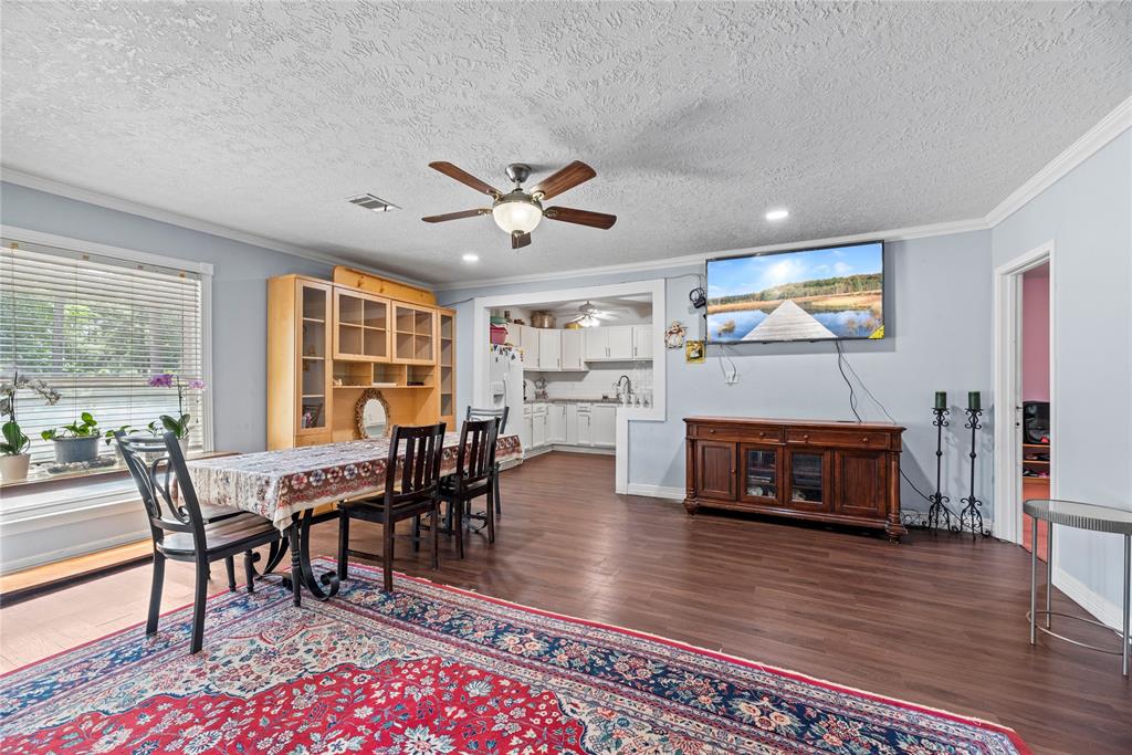 You are going to love the open feel this home has. Kitchen, dining area and living room flow together easily.