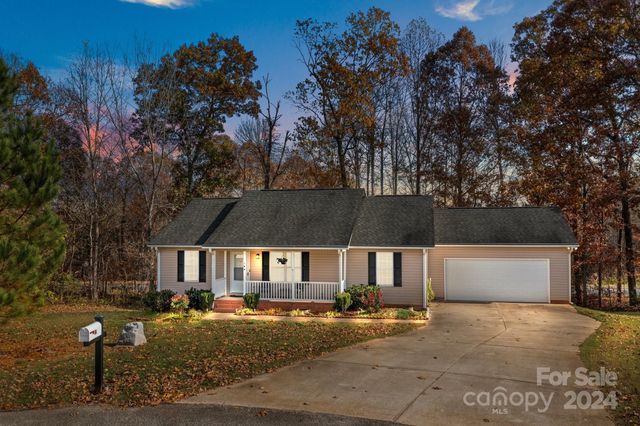 $297,900 | 164 Basset Circle | Providence Township - Rowan County