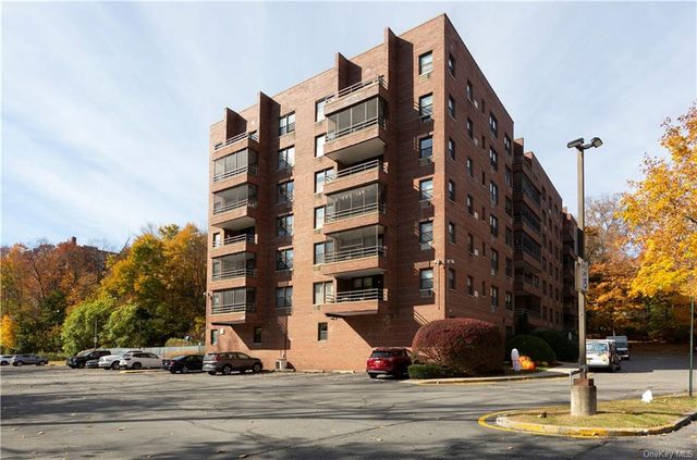 $2,595 | 50 Barker Street, Unit 737 | Mount Kisco