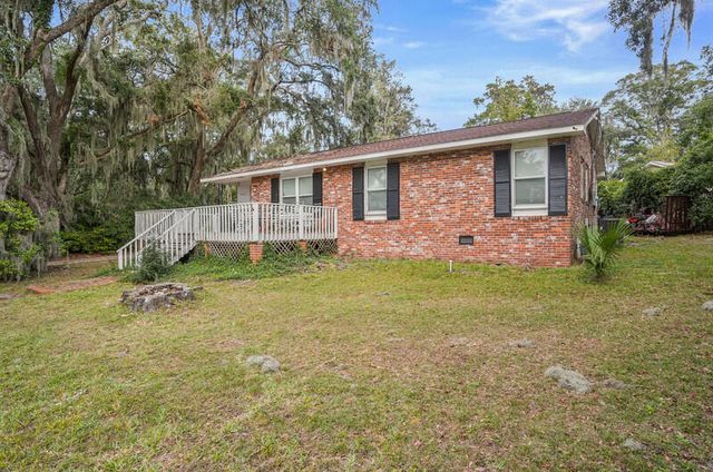 $335,000 | 1603 Ivy Lane | Port Royal Village